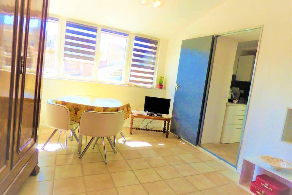 La Terrasse Ensoleillee Arles Camargue Apartment Exterior foto